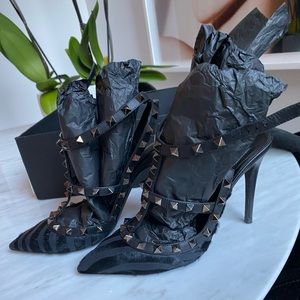 Valentino Rockstud noir pony hair heels size 38